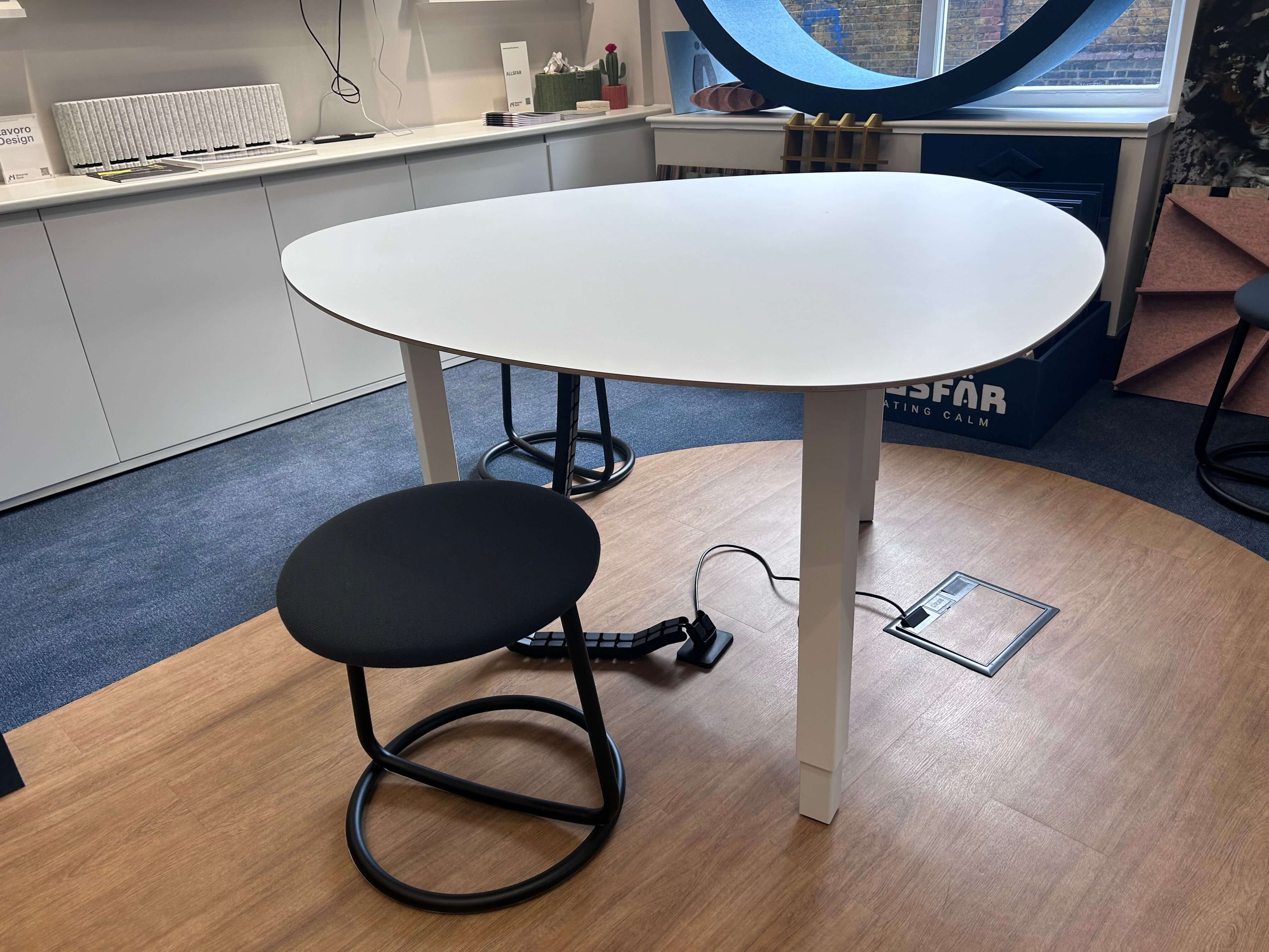 Trigon: Sit-Stand Table with Adjustable Height - Stylish & Versatile 3-Motor Compact Table for Tea & Kids Playtime