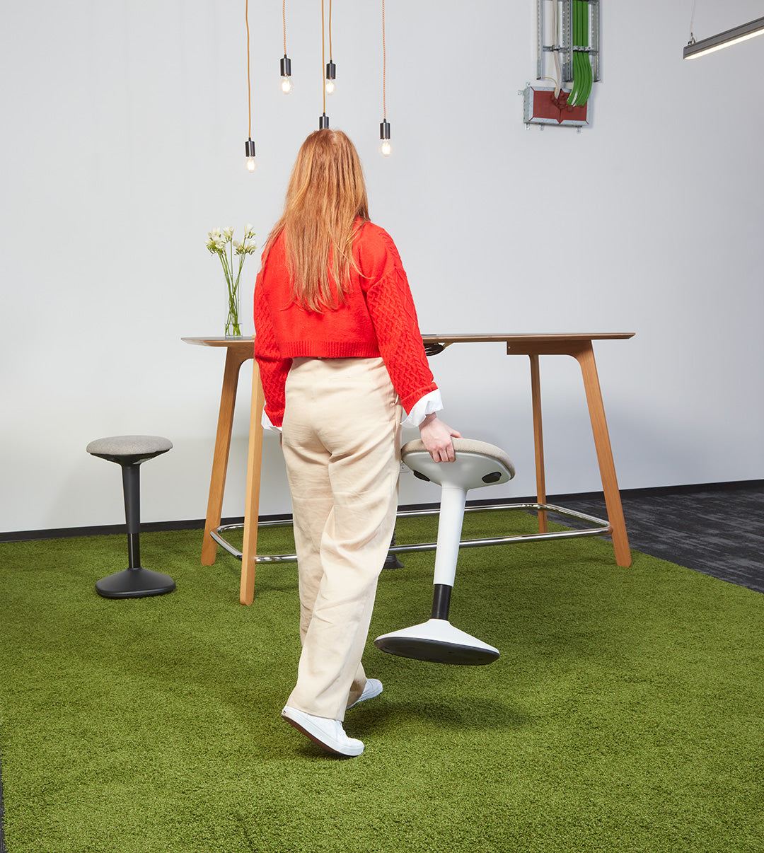 Viasit - Younit Standing Seat – Ergonomic Height-Adjustable Active Stool